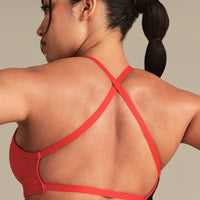 Define 2.0 Seamless Cross Back Bra | Lava Red