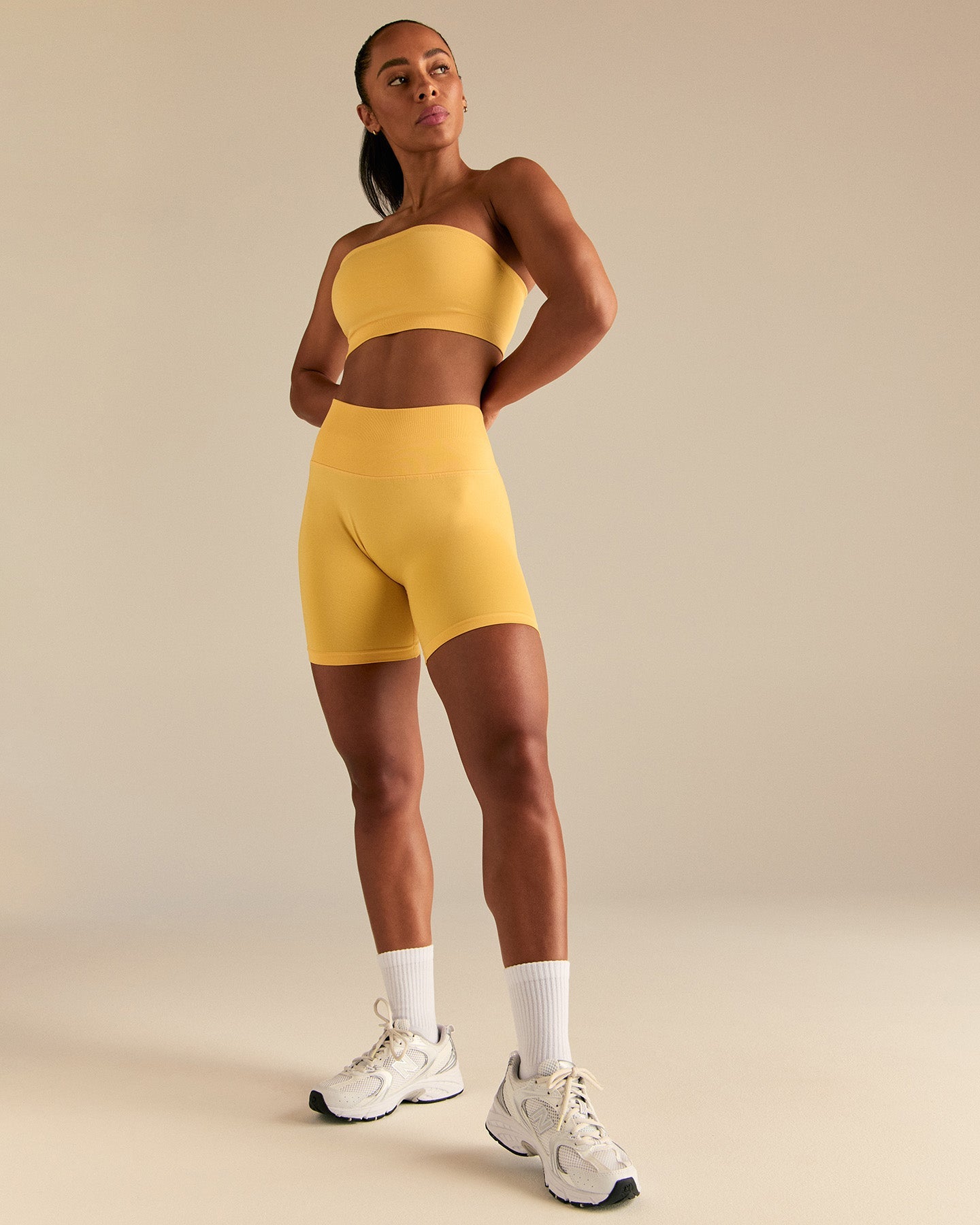 Define 2.0 Seamless Low Back Shorts | Mango