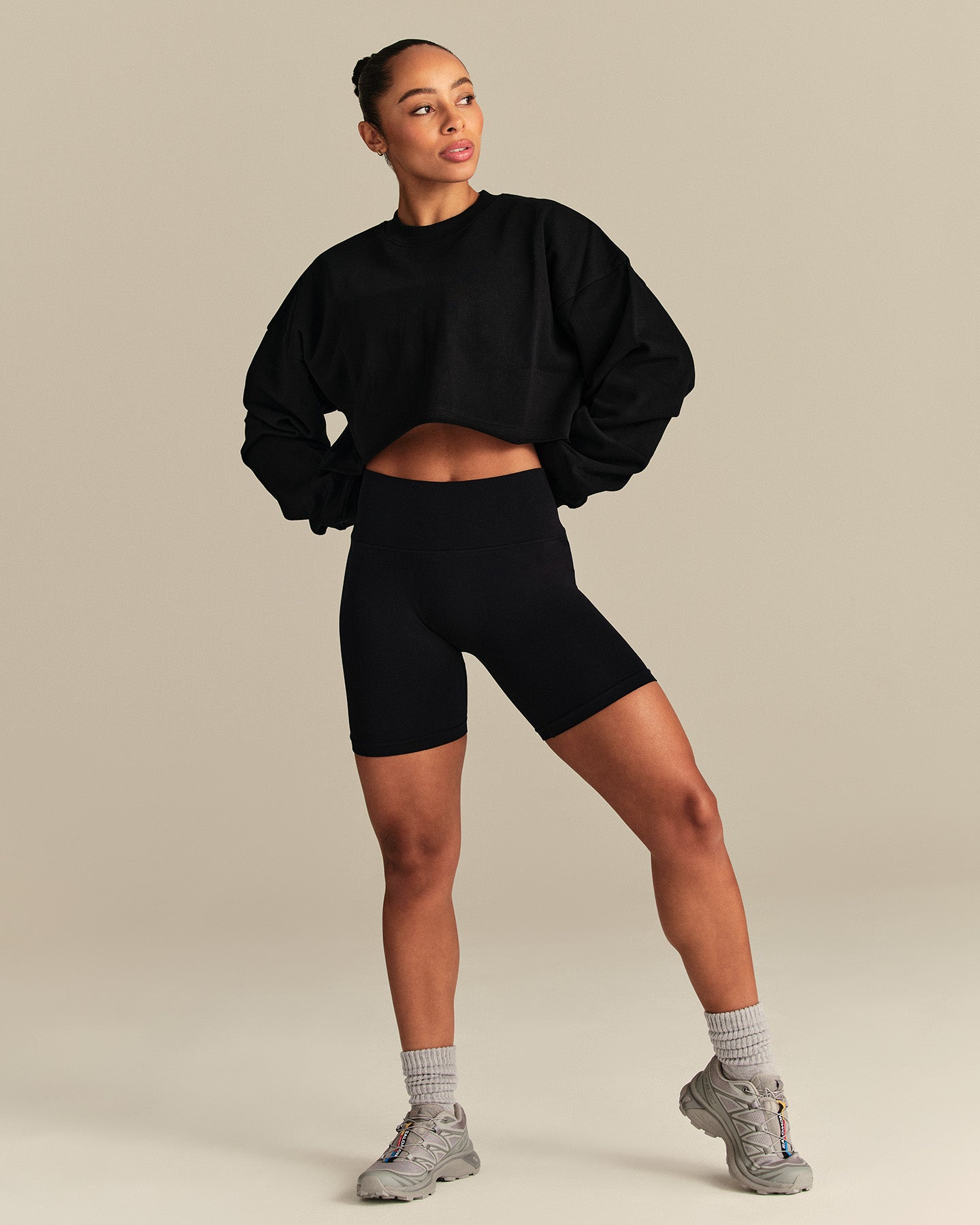 Comfort Lightweight Cropped Sweat | Black