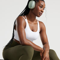 Power Seamless Sports Bra | White