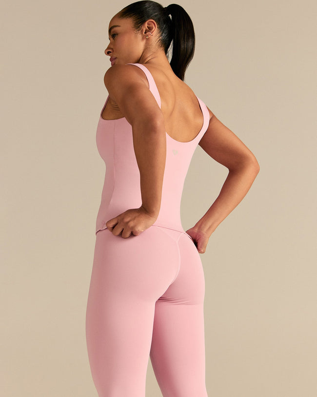 Essential Built-In Bra Scoop Back Tank | Sweet Pink