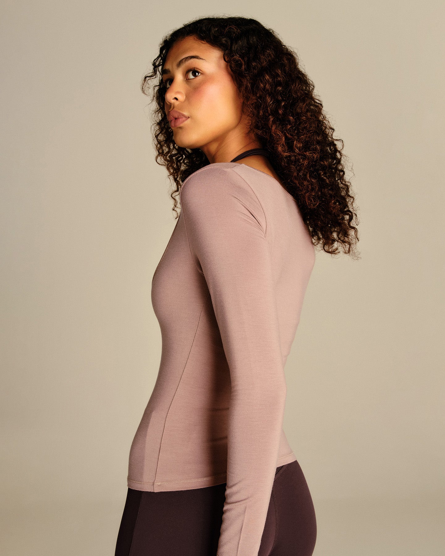 Smooth Contour Long Sleeve Reversible T-Shirt | Mauve Taupe
