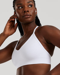 Define 2.0 Seamless Halter Neck Bra | White