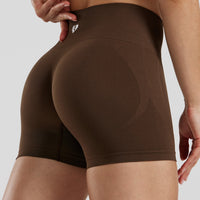 Define 2.0 Seamless Scrunch 4" Shorts | Cocoa