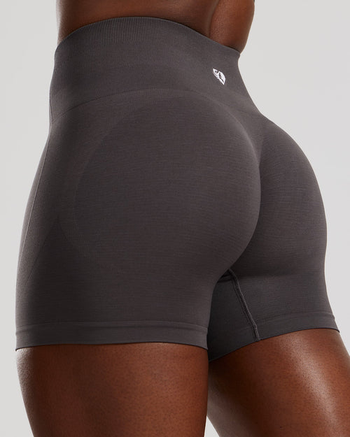 Define 2.0 High Waist Scrunch Shorts 4" | Graphite