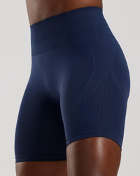 Define 2.0 Seamless Scrunch 6" Shorts | Sapphire Blue