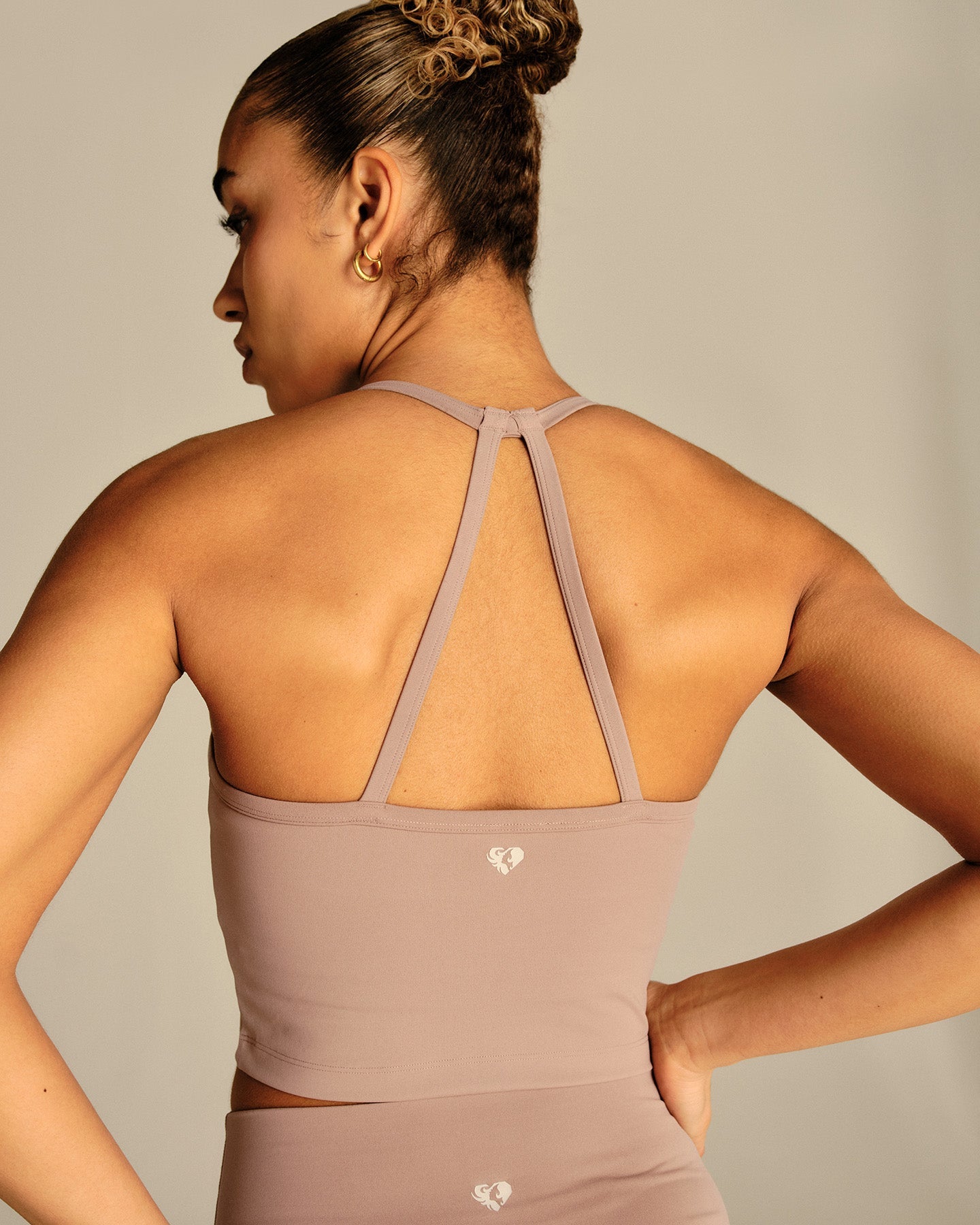 Essential Built-In Bra Crop Tank Top | Mauve Taupe