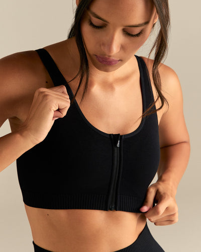 Power Seamless Zip Front Bra | Black
