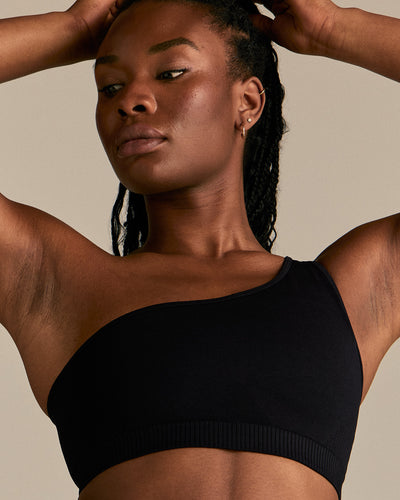 Power Seamless One Shoulder Bra | Black