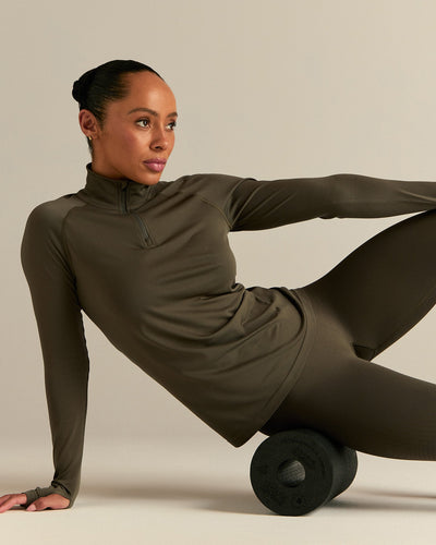 Lightweight Seamless 1/4 Zip Long Sleeve Top | Dark Olive