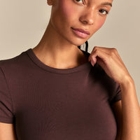 Smooth Contour Midi Short Sleeve T-Shirt | Cocoa Powder (3/6)