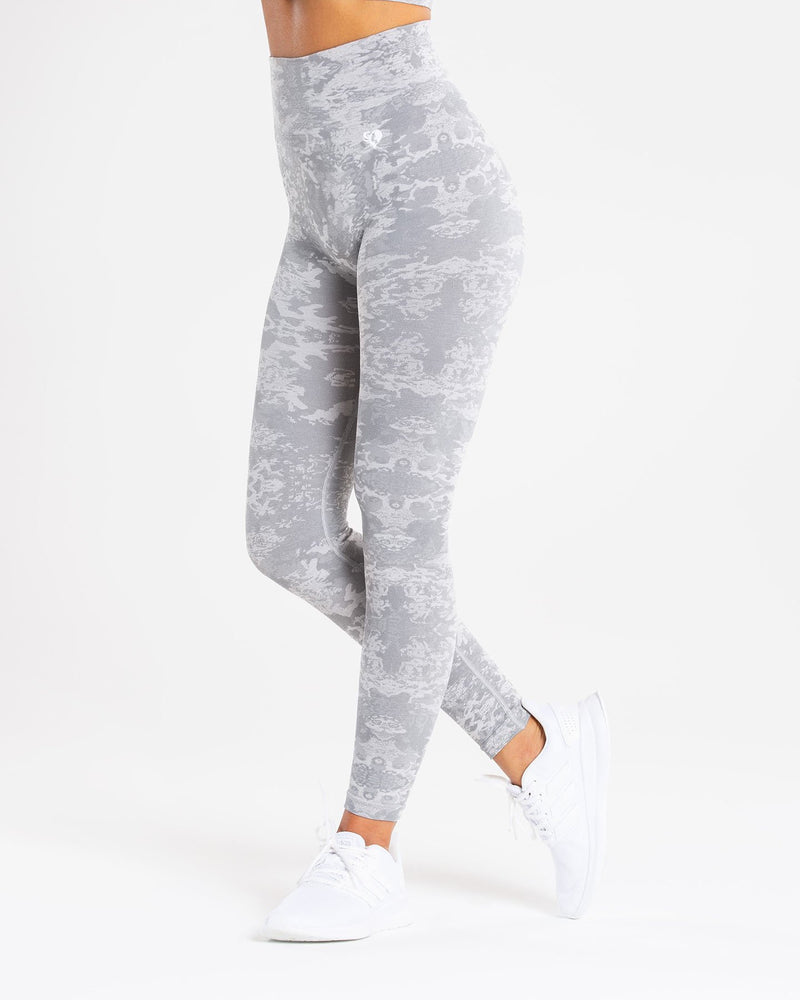 Good american camo on sale leggings